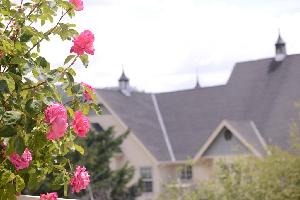 Hounds Tooth Inn Oakhurst Exterior foto